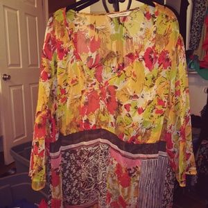 30/32W Soft by Avenue Floral Tunic